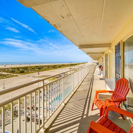 Sun-Soaked Wildwood Getaway, 6 Mi To Cape May! Wildwood Crest Exterior photo