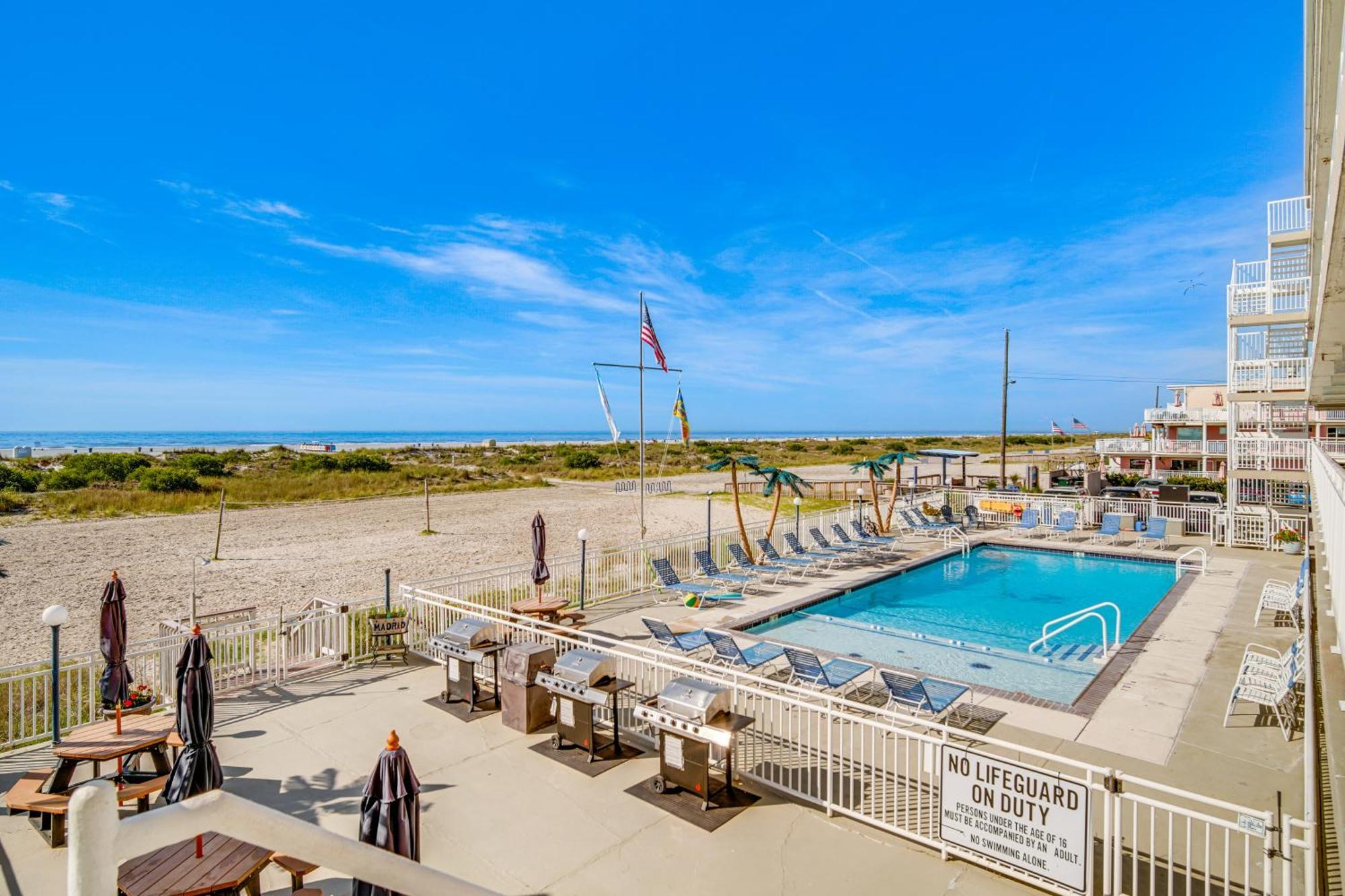 Sun-Soaked Wildwood Getaway, 6 Mi To Cape May! Wildwood Crest Exterior photo