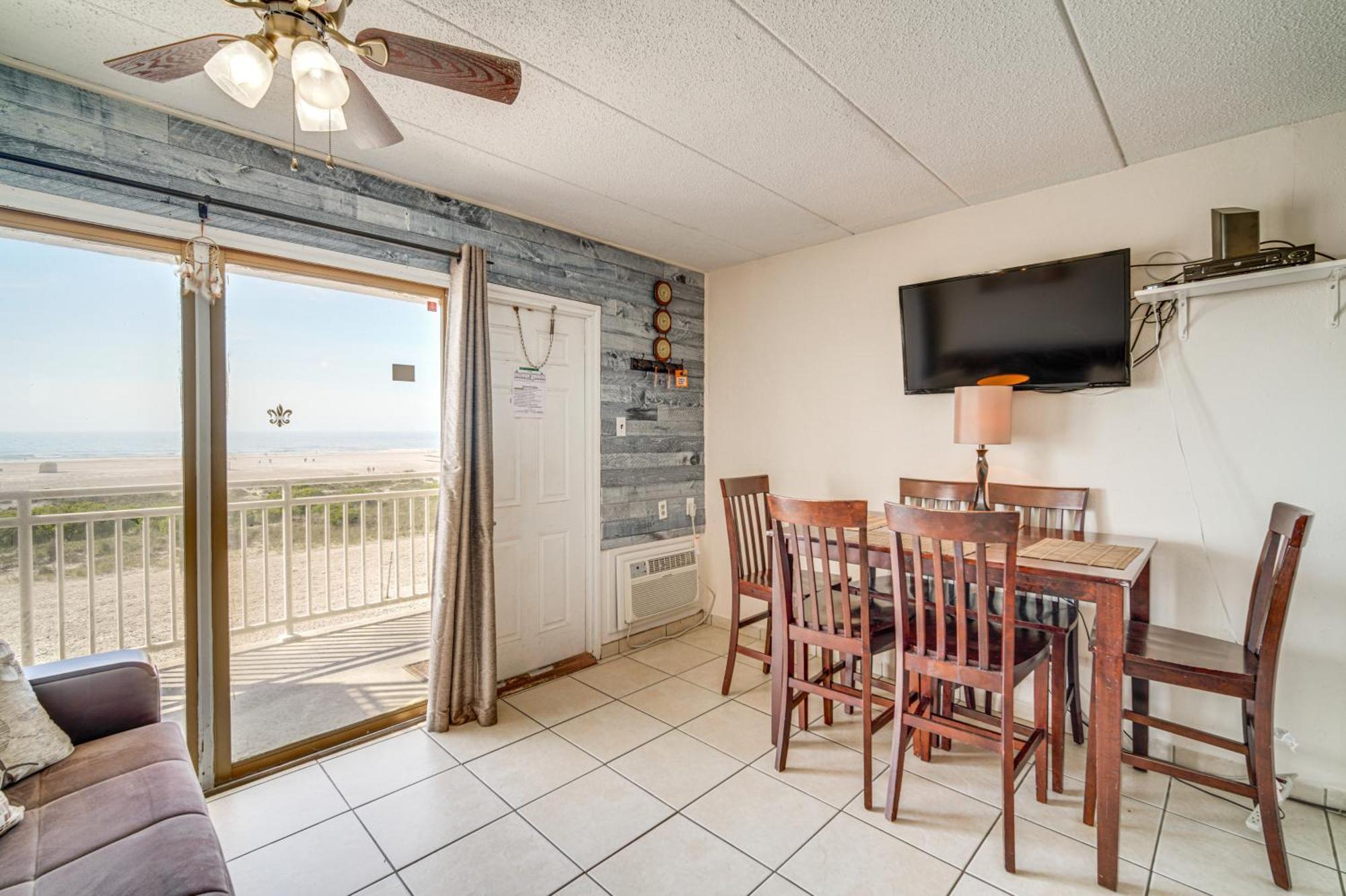 Sun-Soaked Wildwood Getaway, 6 Mi To Cape May! Wildwood Crest Exterior photo