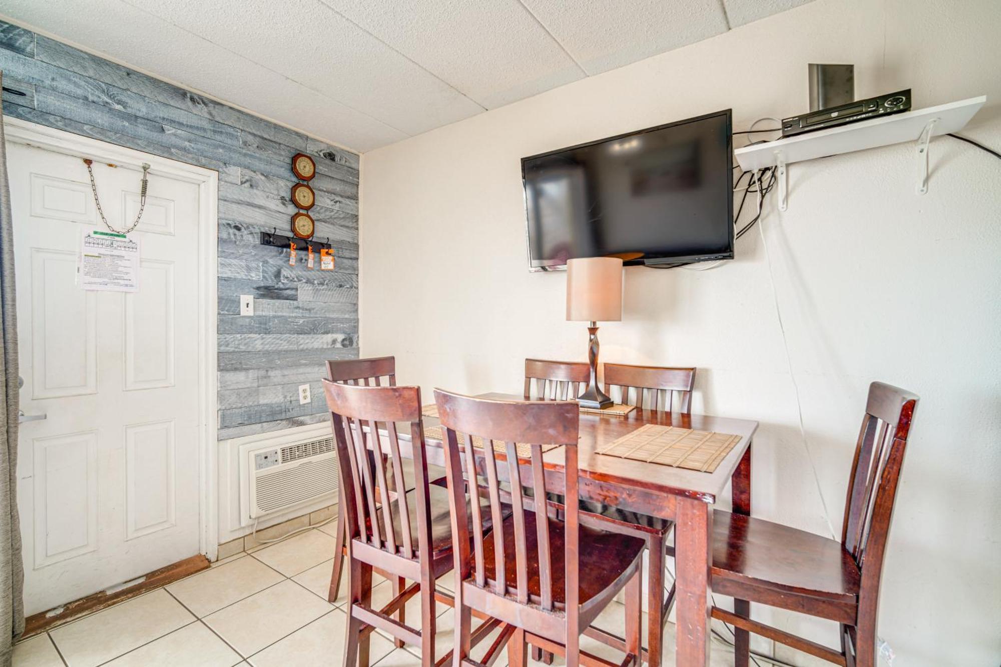 Sun-Soaked Wildwood Getaway, 6 Mi To Cape May! Wildwood Crest Exterior photo